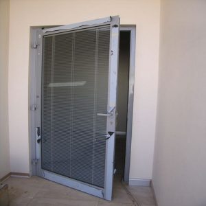 ابواب المنيوم المنيوم - تصليح المنيوم - المنيوم الكويت - باكستاني 66814293 - تركيب شتر - تصليح شتر -فني المنيوم - المنيوم شبابيك - المنيوم مطابخ - معلم المنيوم - فني المنيوم باكستاني